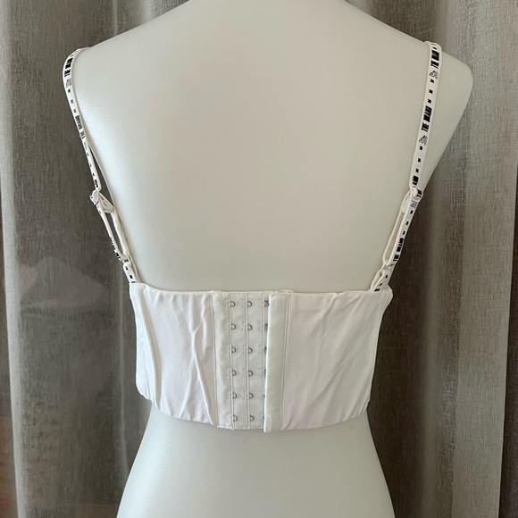 LF/The Brand halter top - Picture 11 of 15